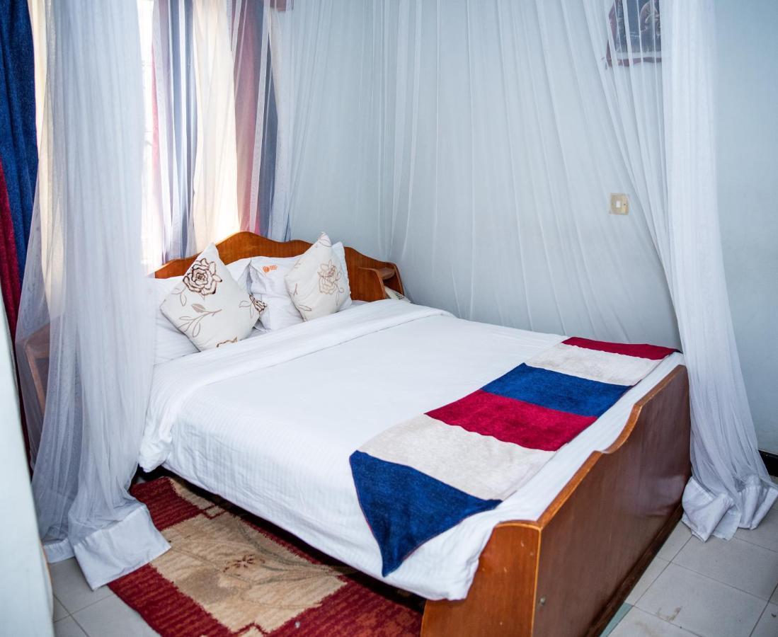Jupiter Guest House - Parklands Nairobi Exterior foto