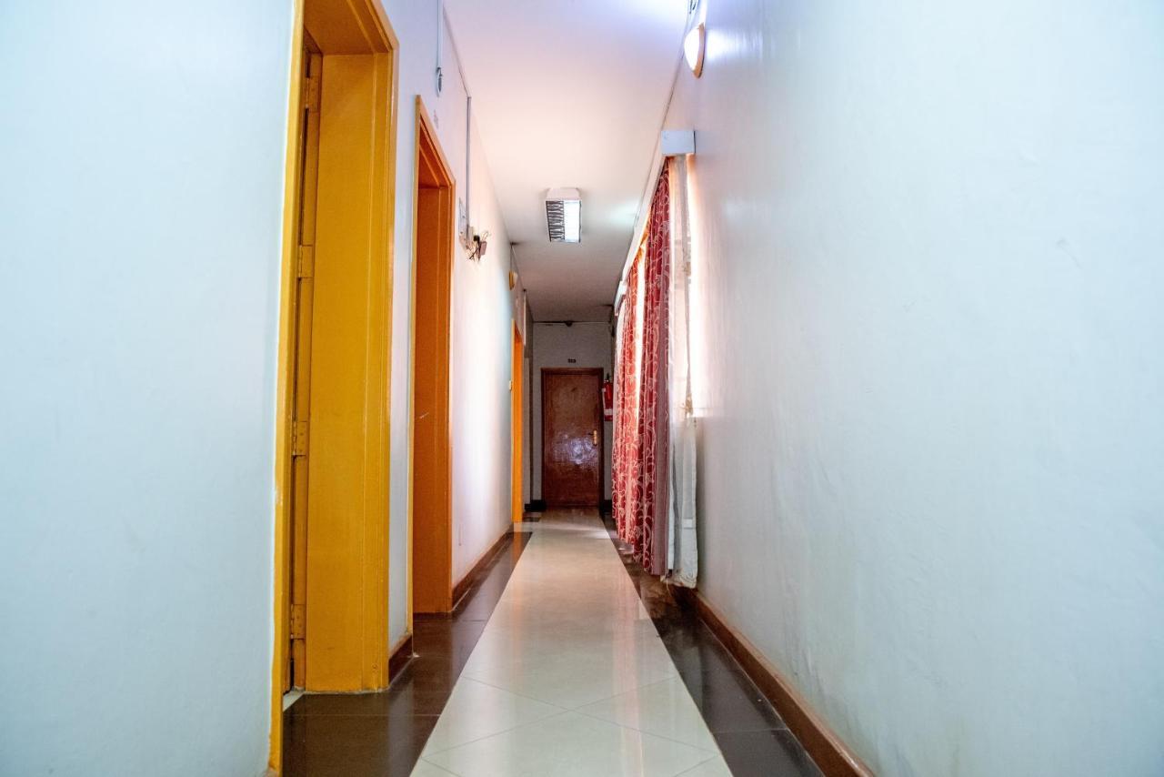 Jupiter Guest House - Parklands Nairobi Exterior foto