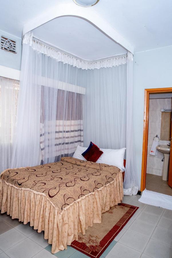 Jupiter Guest House - Parklands Nairobi Exterior foto